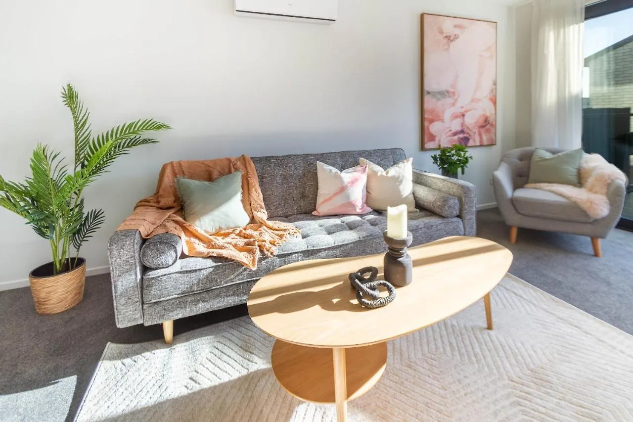 Cozy 3 Bedroom Near Hagley Park W/Garage Christchurch New Zealand