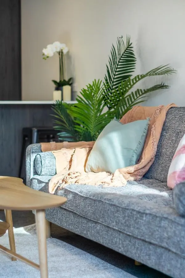 Cozy 3 Bedroom Near Hagley Park W/Garage 크라이스트처치 0*,  뉴질랜드